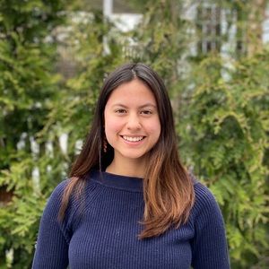 Meet your Posher, Emi